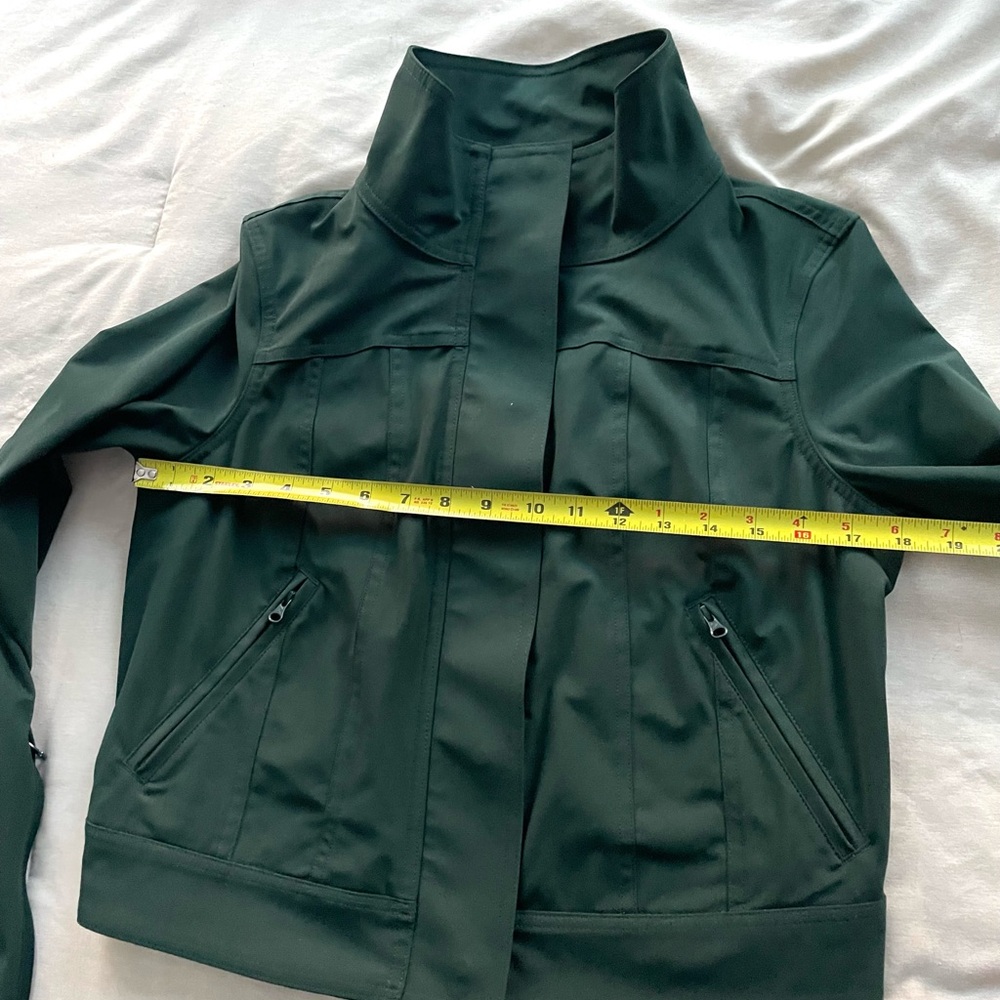 Lululemon Seize the Day Fuel Green Cropped Jacket 6 - Picture 8 of 11